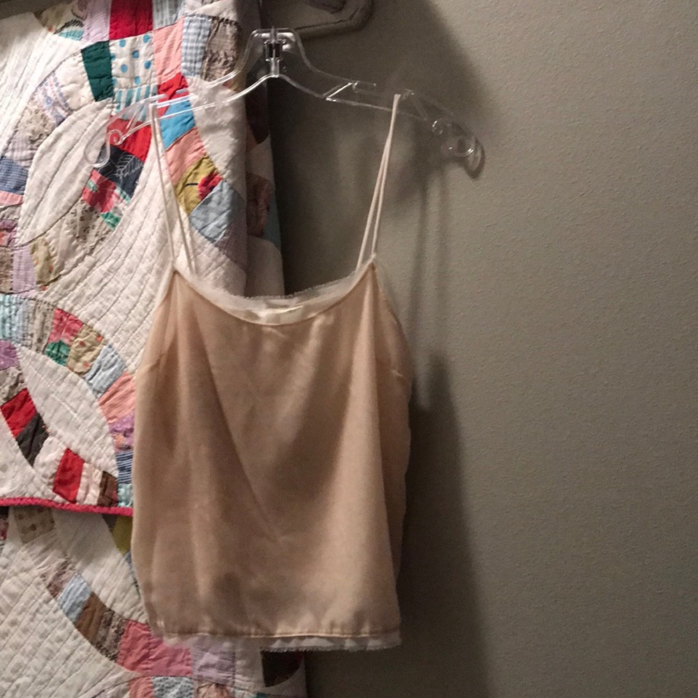 H and M tank